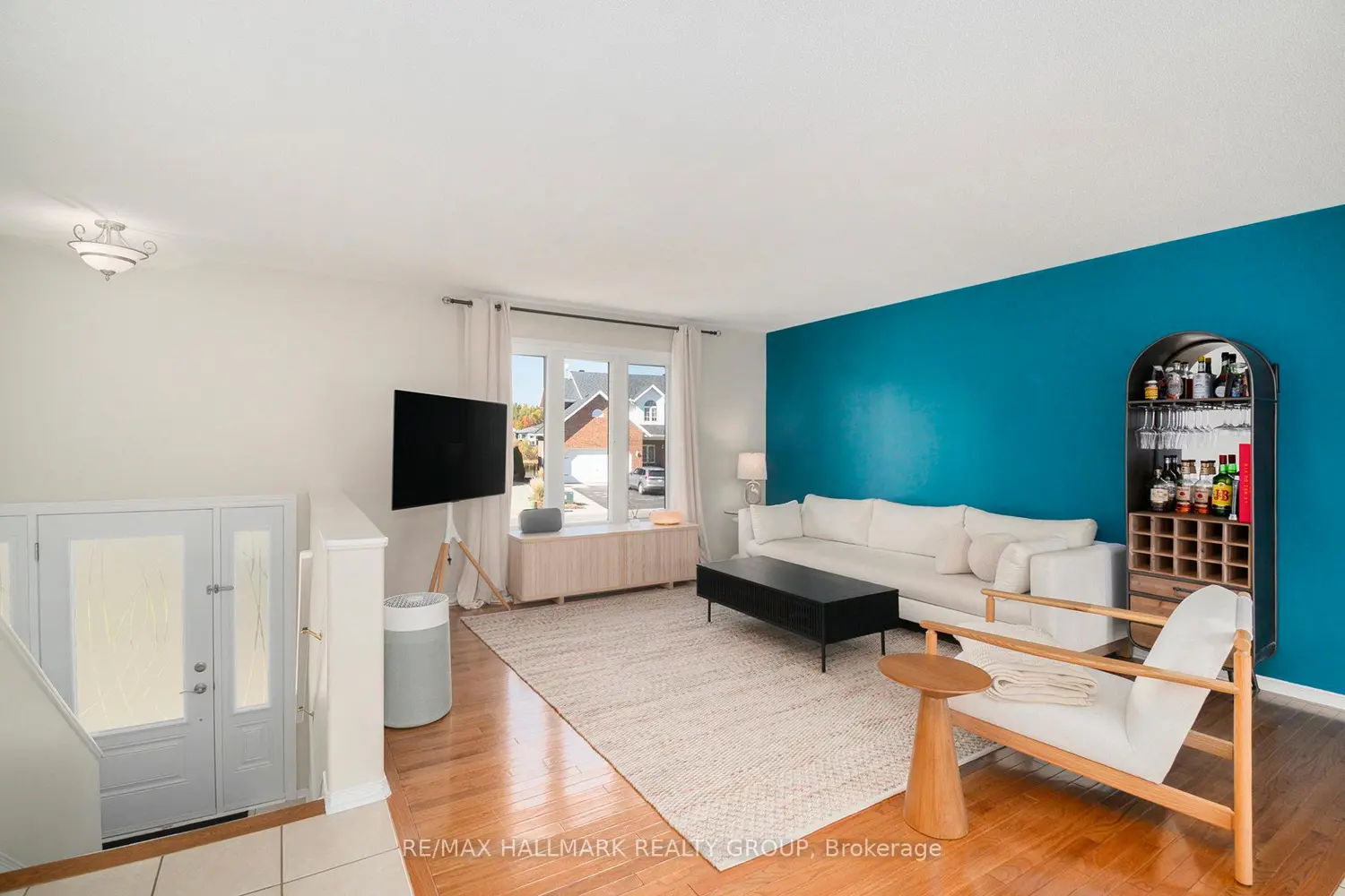 Additional image 3 of 849 Laval Street