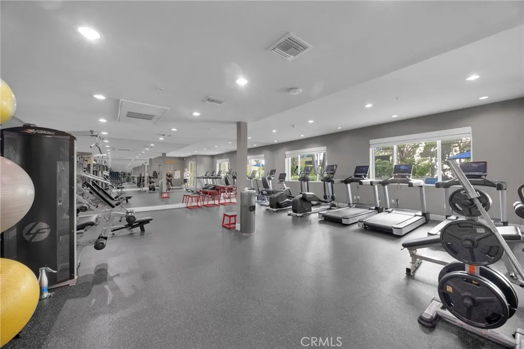 Additional image 97 of 300 E 4th St Unit 115, Long Beach, CA 90802