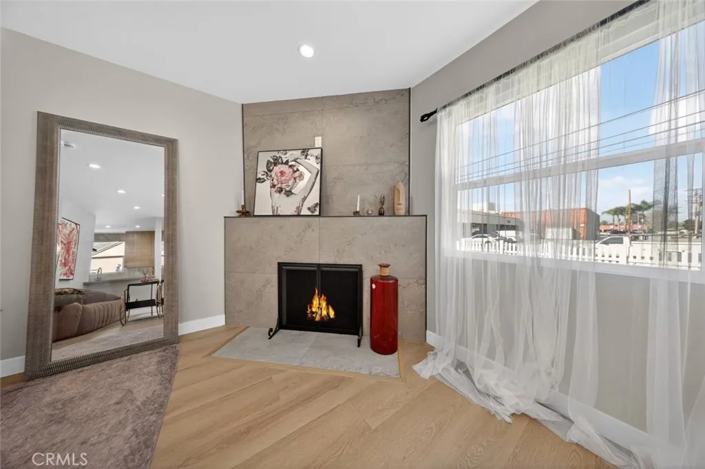 Additional image 68 of 6820 Jellico Avenue, Lake Balboa, CA 91406