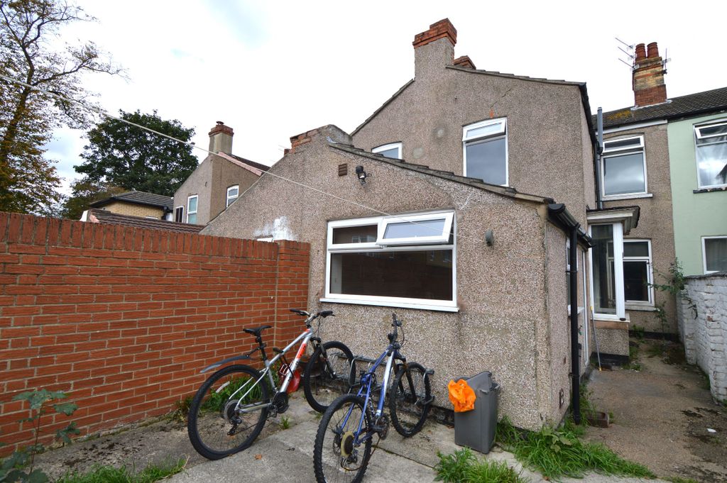 Additional image 9 of Room to rentWelholme Road, Grimsby DN32