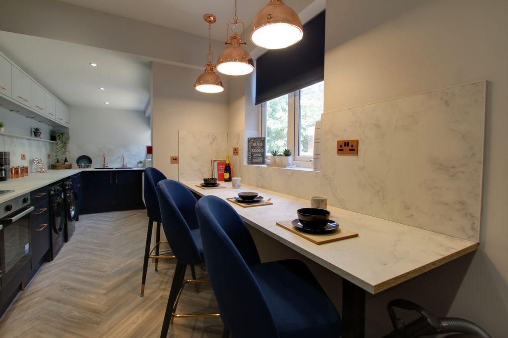 7 bed shared accommodation to rentBrazil Street, Leicester LE2 photo 4