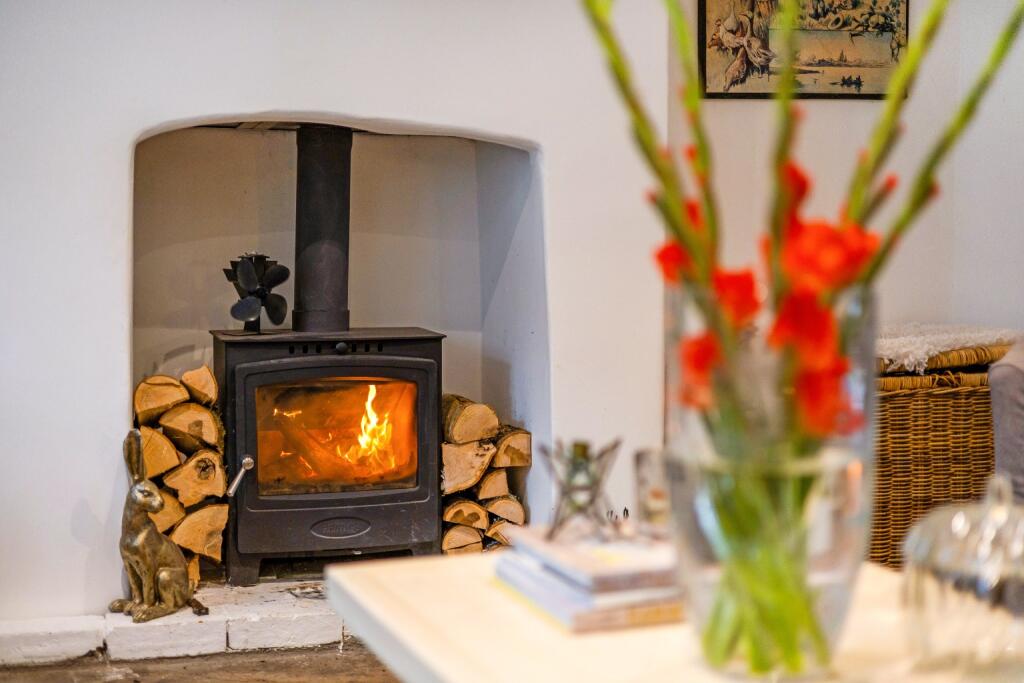 Additional image 4 of Honeypot Cottage, 22 Station Road, Castle Cary