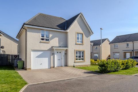Loubcroy Place, Robroyston, Glasgow G33