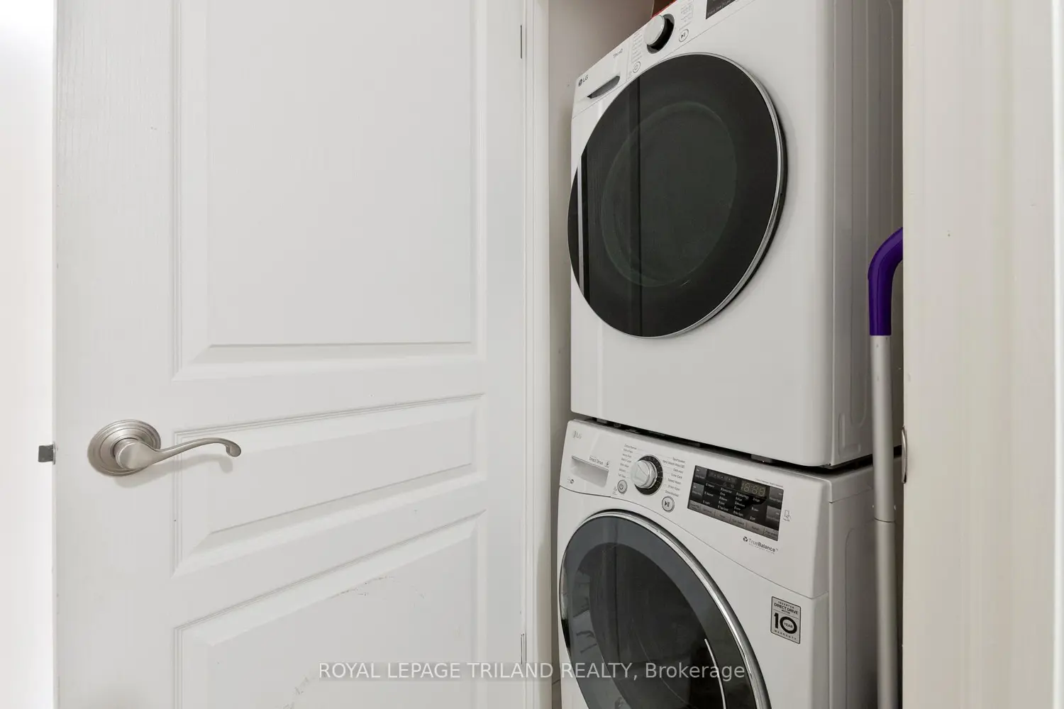 Additional image 18 of 570 William Street 404