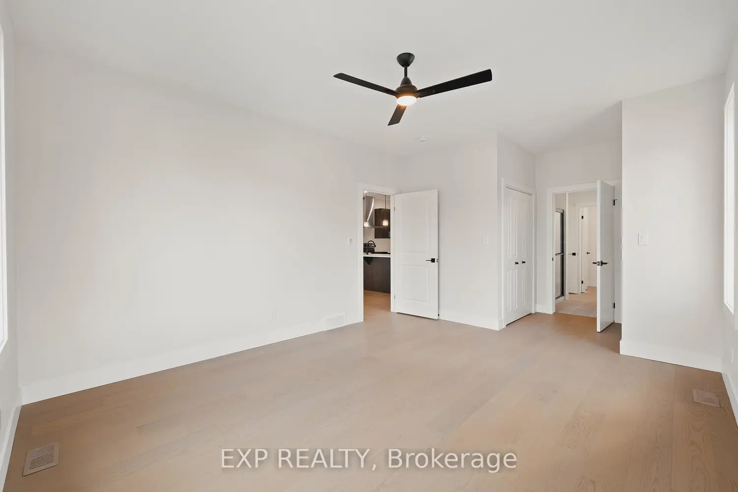 Additional image 5 of 12 Washington Street 201