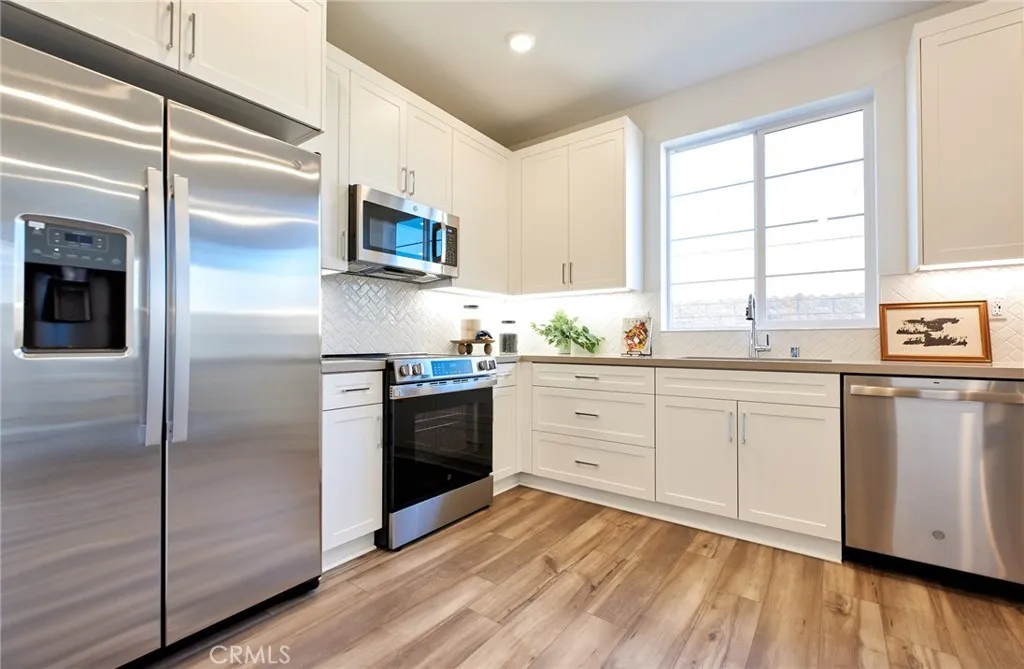 Additional image 70 of 16554 Stone Pine Lane, Fontana, CA 92336