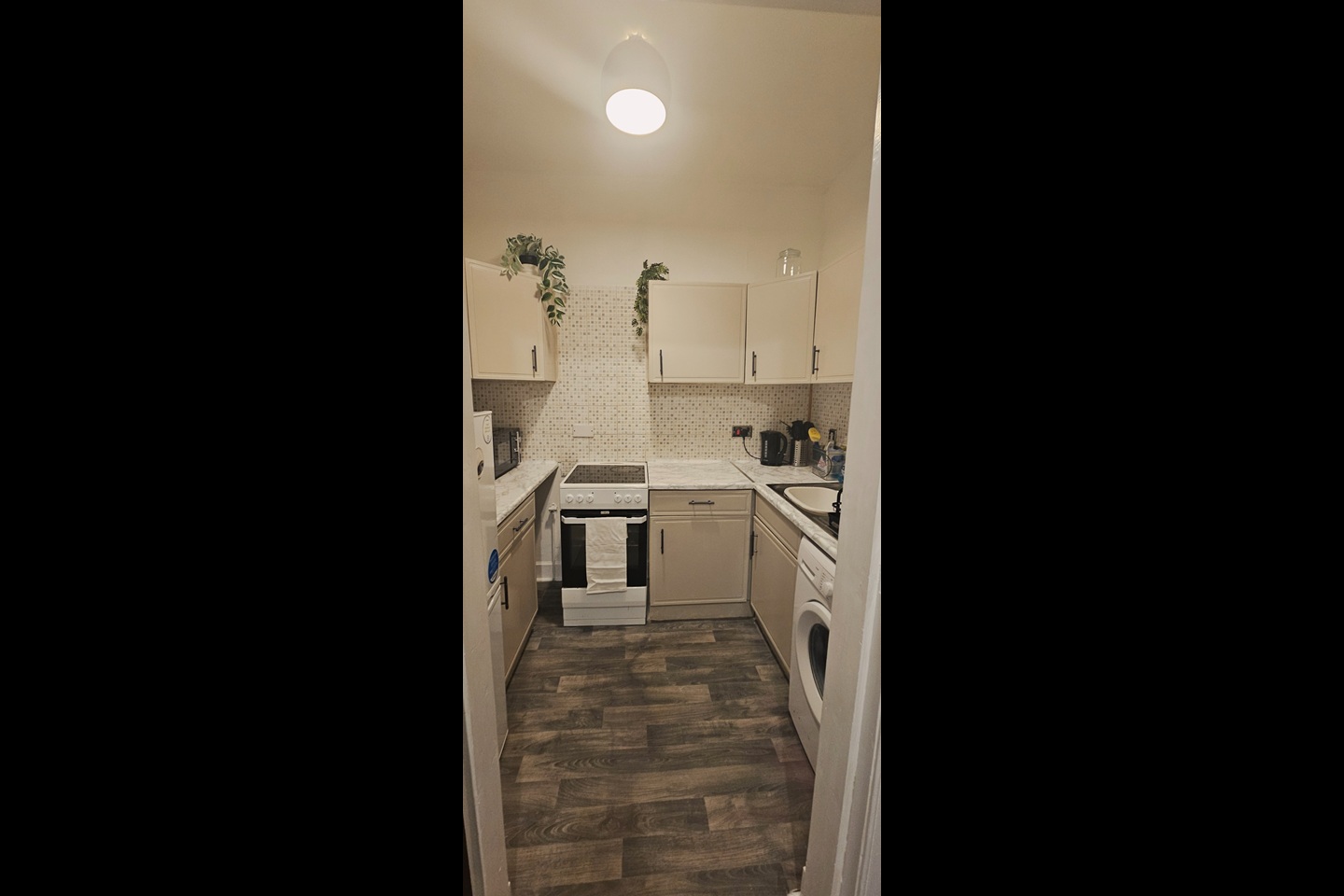 2 Bed Flat, Ark Lane, G31, N1 7GU