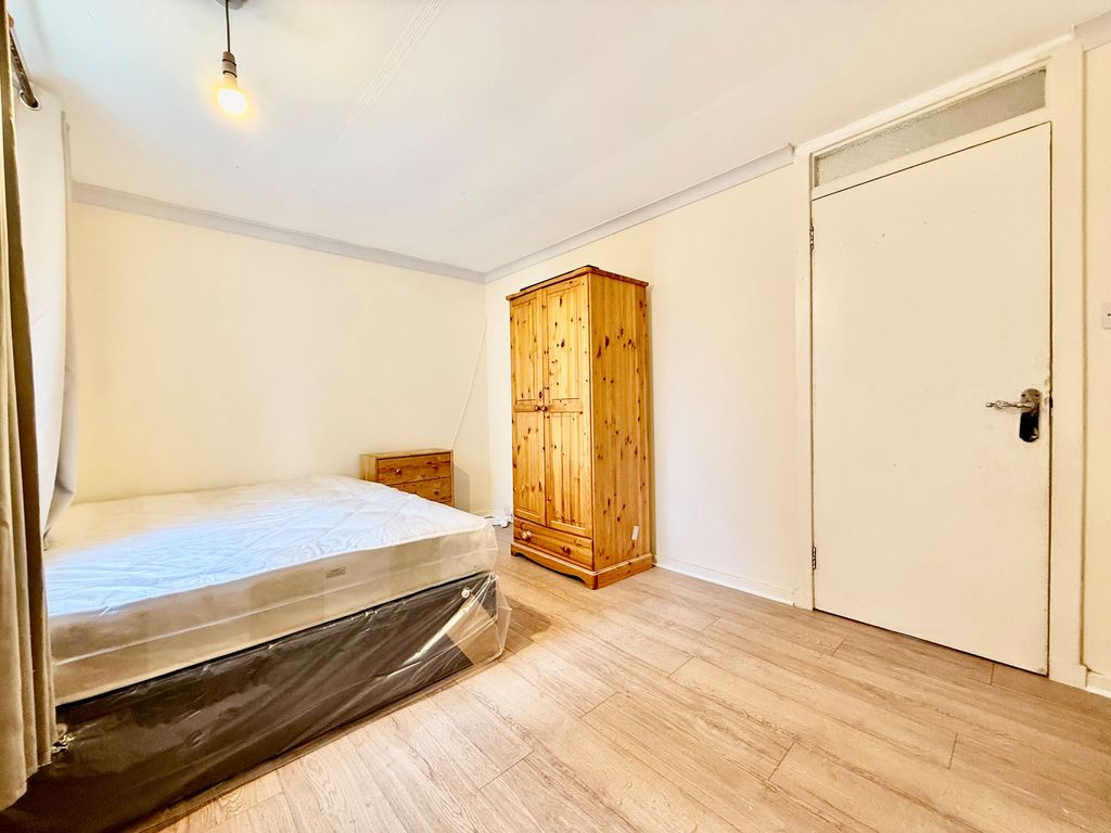 Additional image 11 of 3 bed flat to rentMorefield Road, Glasgow G51