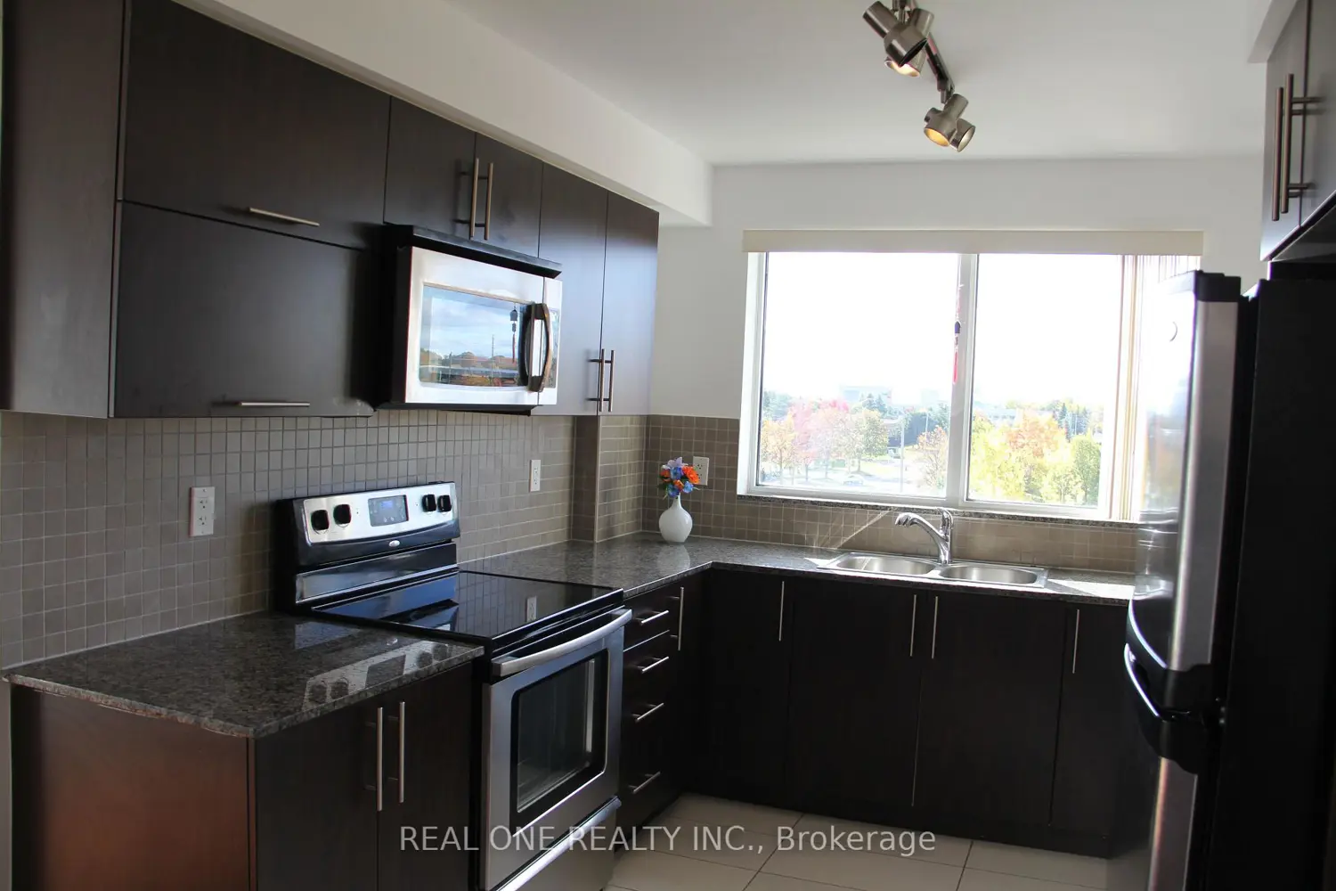 Additional image 4 of 50 Clegg Road 319