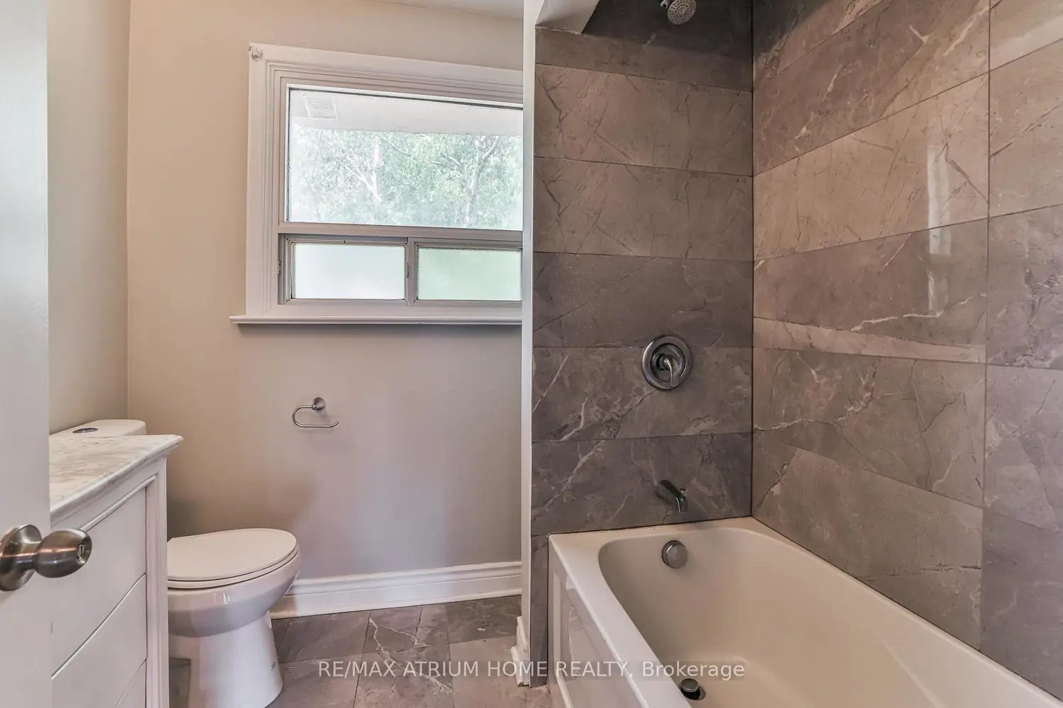 Additional image 14 of 104 Maxome Avenue