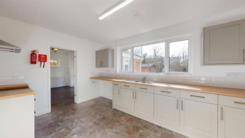 Additional image 6 of 4 bed detached house to rentGunthorpe Road, Peterborough PE4
