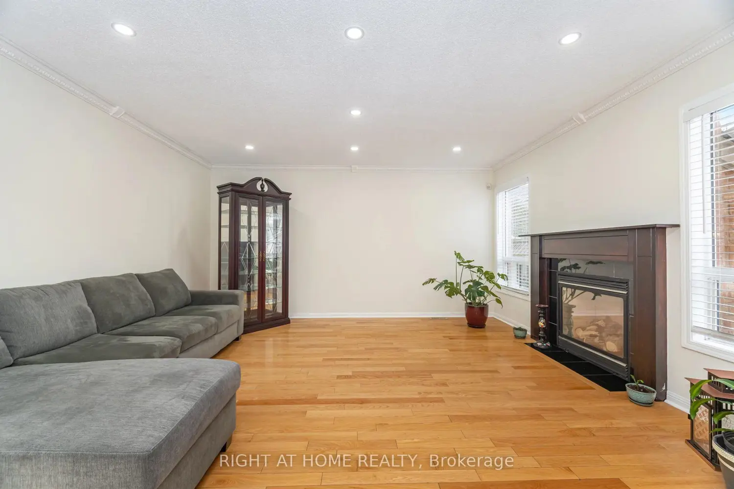 Additional image 19 of 1089 Hepburn Road