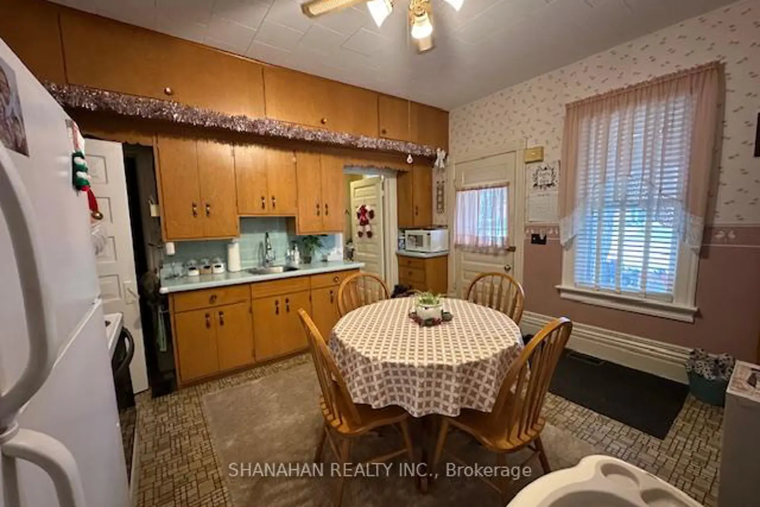 Additional image 11 of 597 Simcoe Street