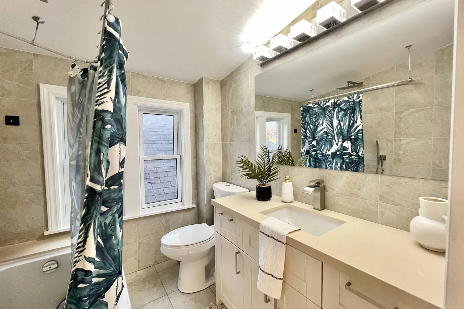 Additional image 14 of 248 Dufferin Avenue