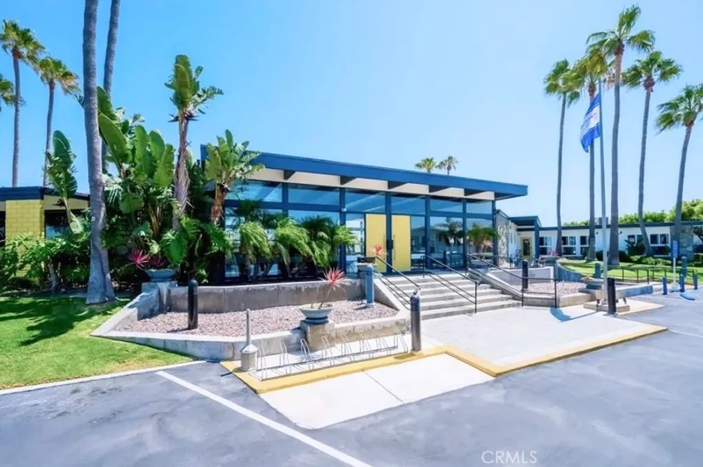 Additional image 15 of 21851 Newland Street, Huntington Beach, CA 92646