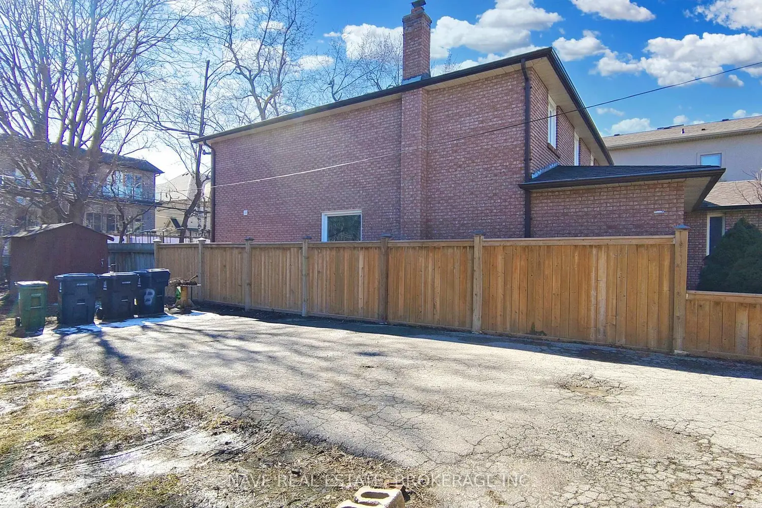 Additional image 18 of 87 Steeles Avenue