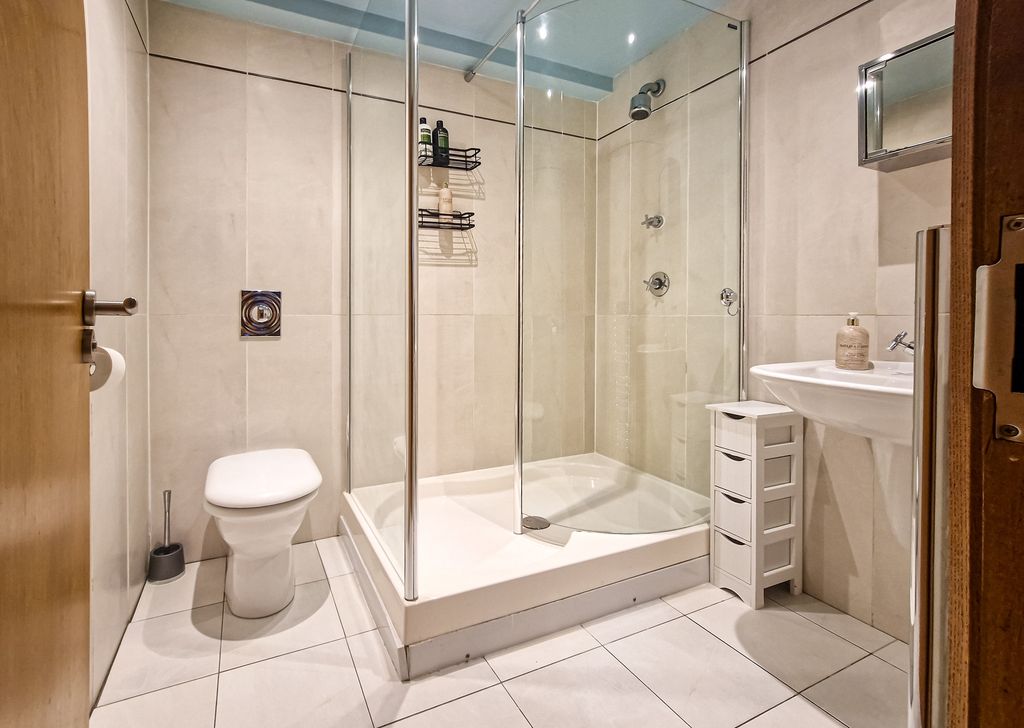 Additional image 21 of 2 bed flat to rentSt Pauls Square, Birmingham, West Midlands B3