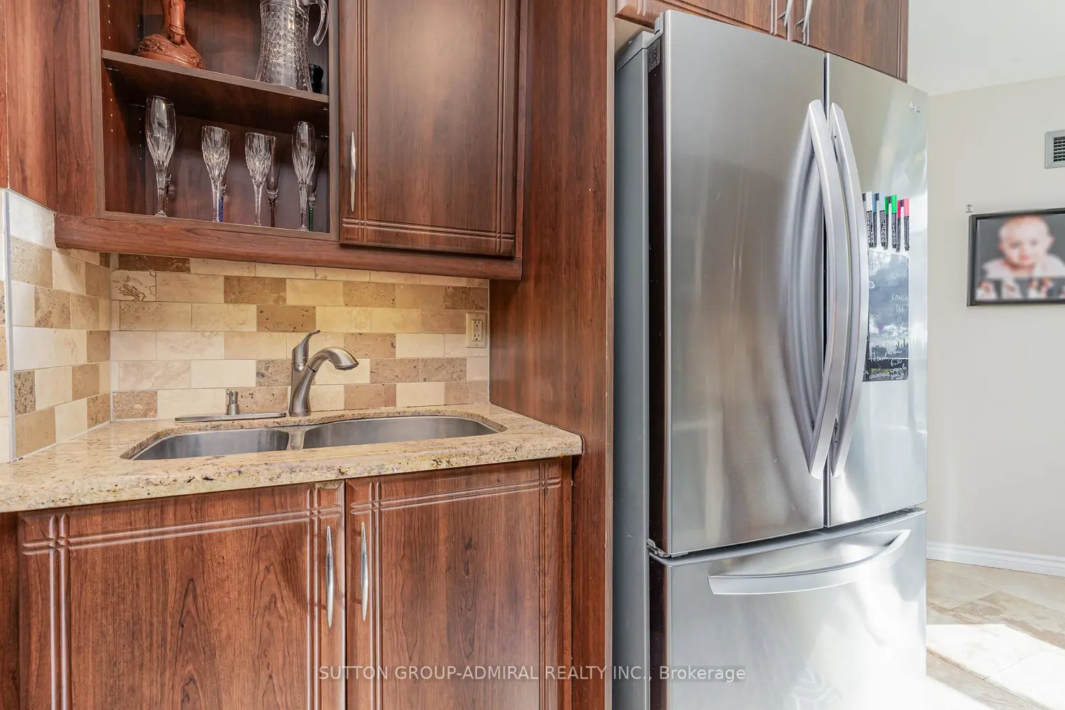 Additional image 11 of 7440 Bathurst Street 807