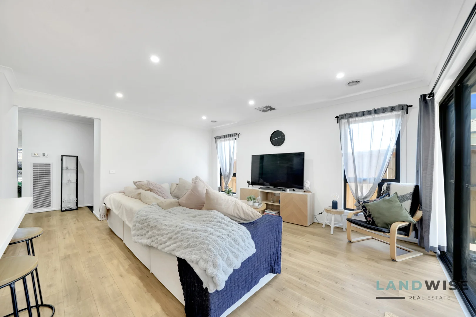 Additional image 8 of 20 Rex Drive, Thornhill Park VIC 3335