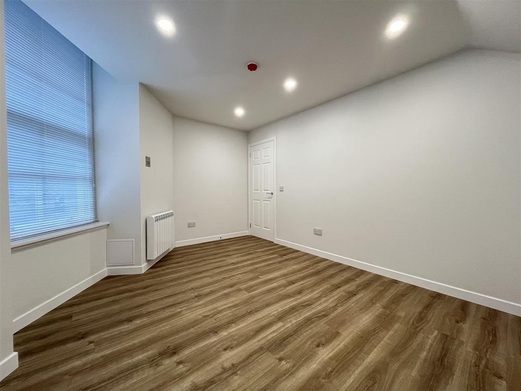 Additional image 11 of 2 bed flat to rentCharterhouse Lane, Perth PH2