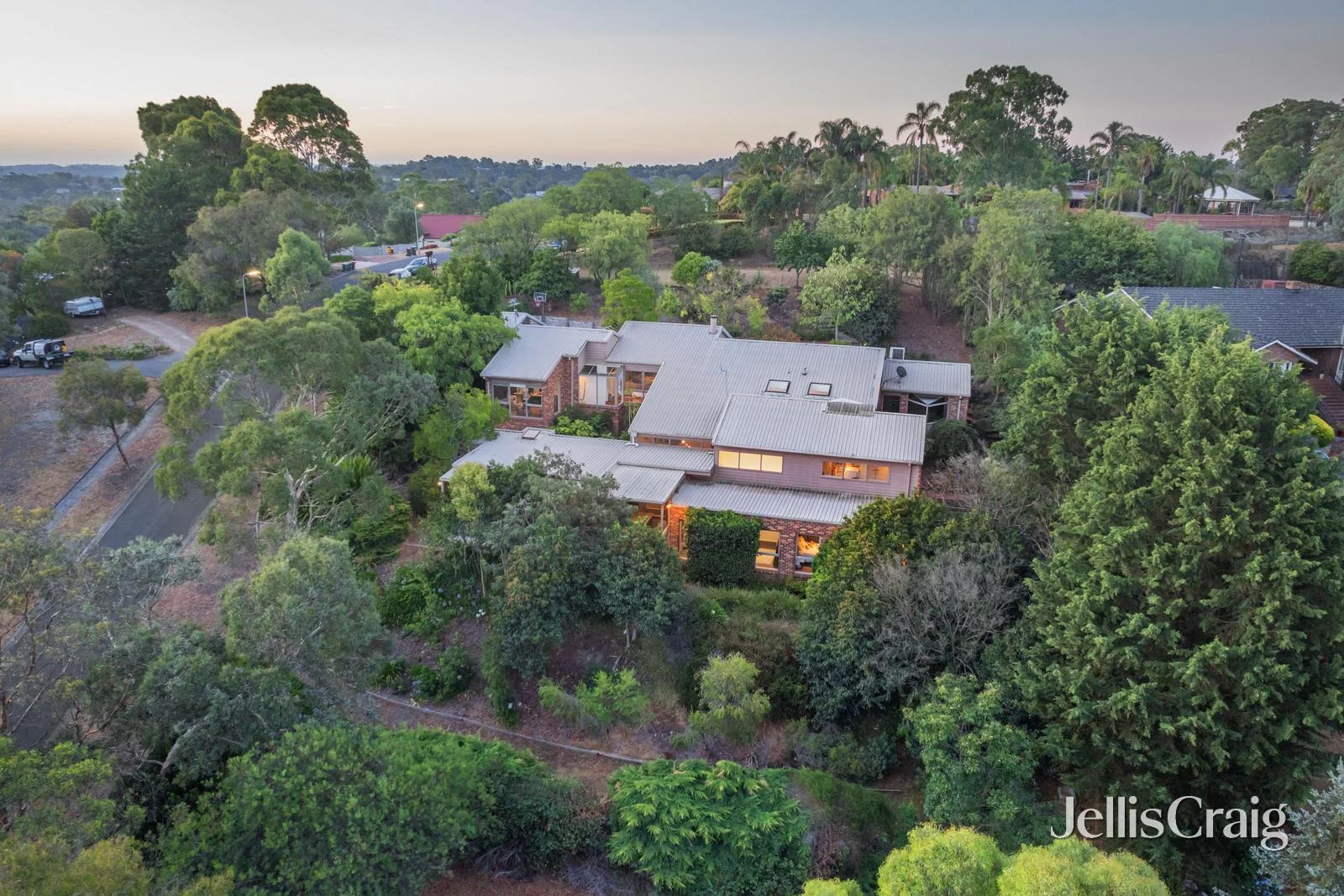 9 Bronwyn Court, Research VIC 3095