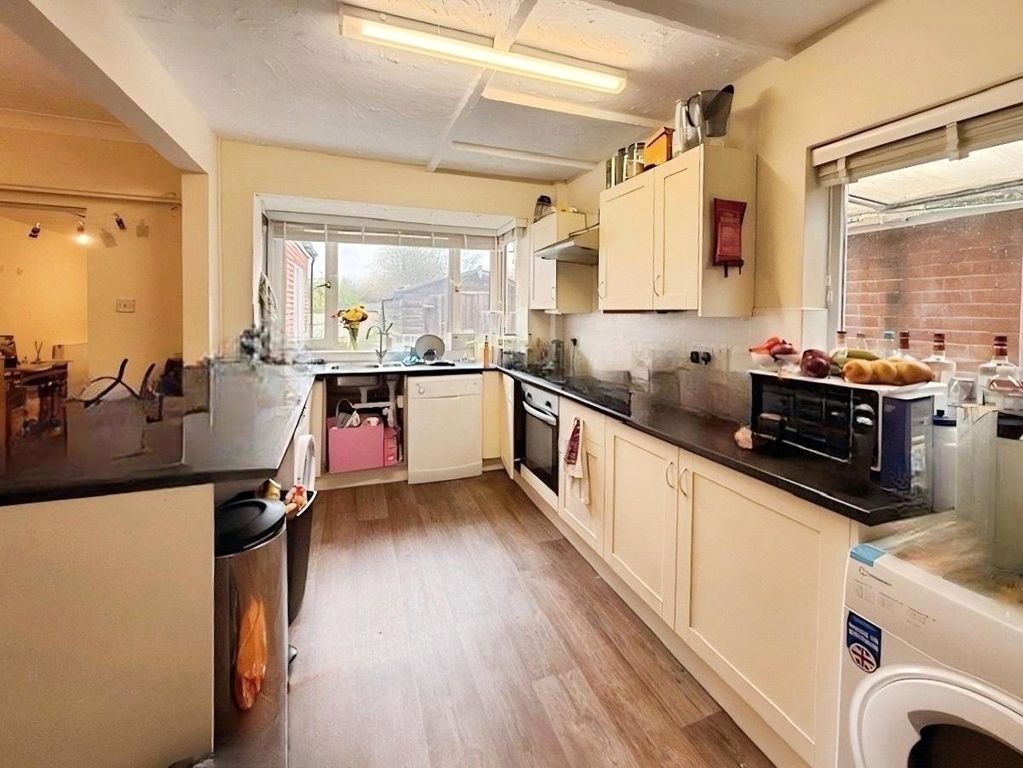Additional image 3 of 5 bed semi-detached house to rentBeacon Road, Loughborough, Leicestershire LE11