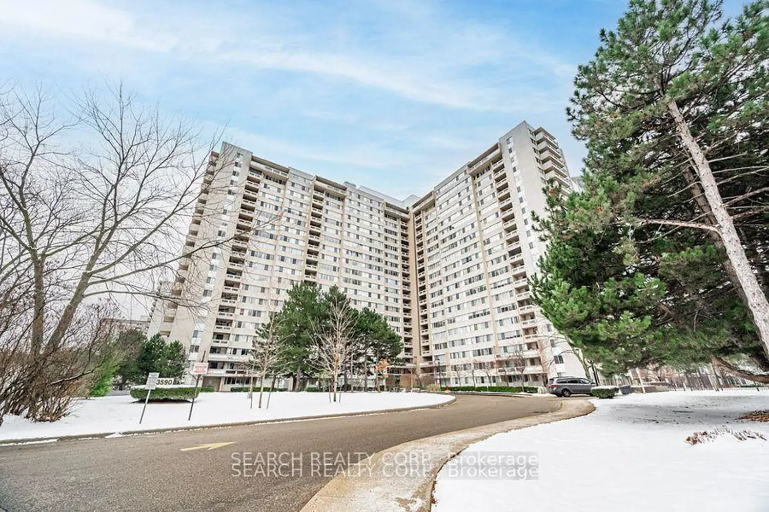 Additional image 2 of 3590 Kaneff Crescent 1108