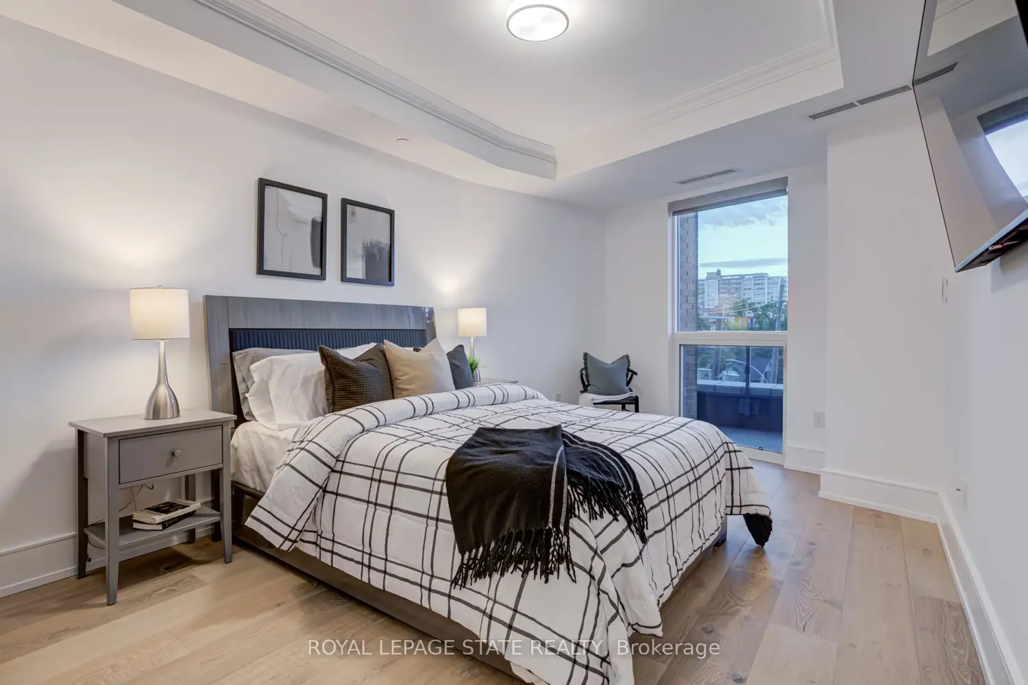 Additional image 9 of 2060 Lakeshore Road 308