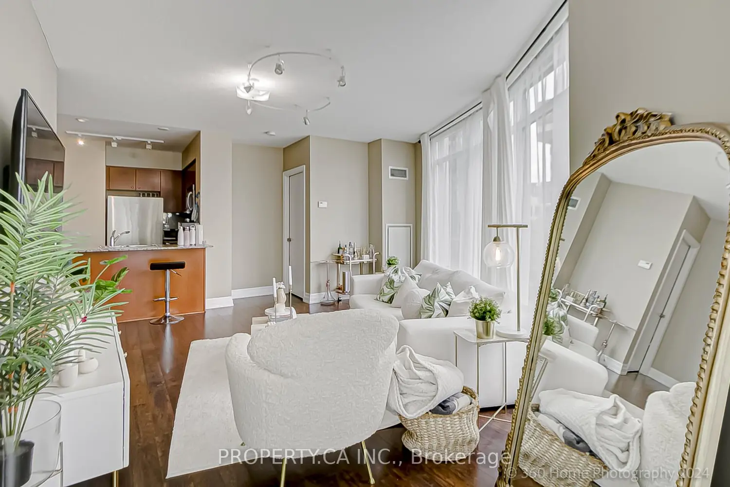 Additional image 12 of 8 Scollard Street 702