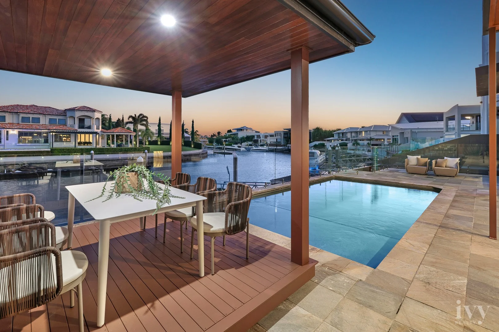 Additional image 9 of 7 Royal Albert Crescent, Sovereign Islands QLD 4216