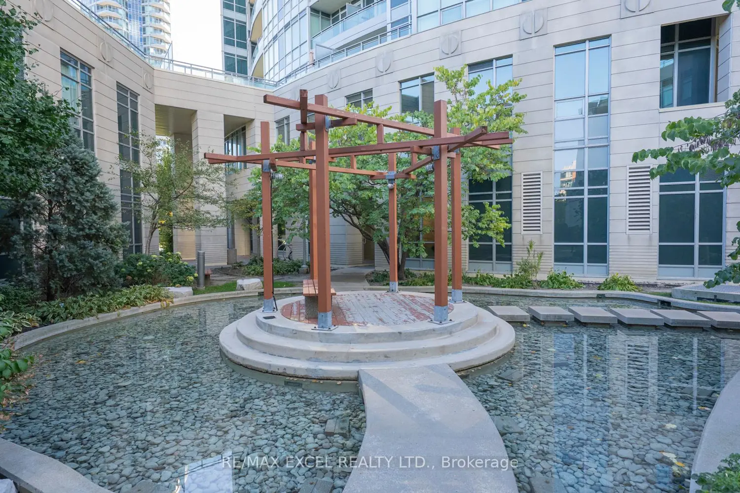 Additional image 16 of 18 Holmes Avenue 2602