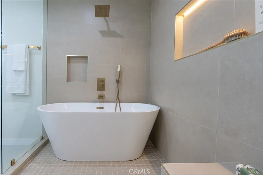 Additional image 115 of 17469 Bullock Street, Encino, CA 91316