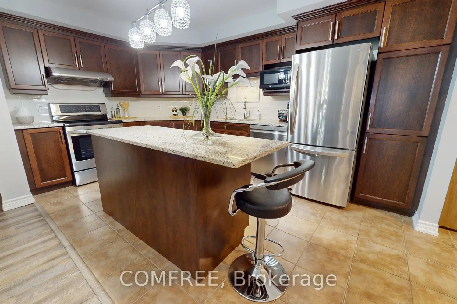 Additional image 5 of 770 Principale Street 204