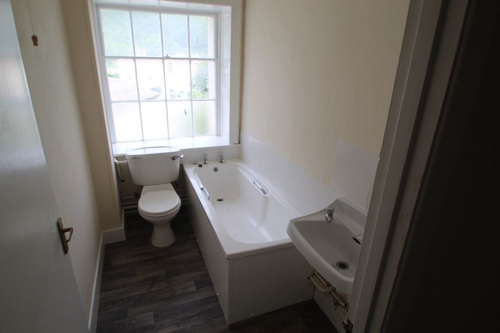 1 bed flat to rentTown Centre, Knighton LD7 photo 5