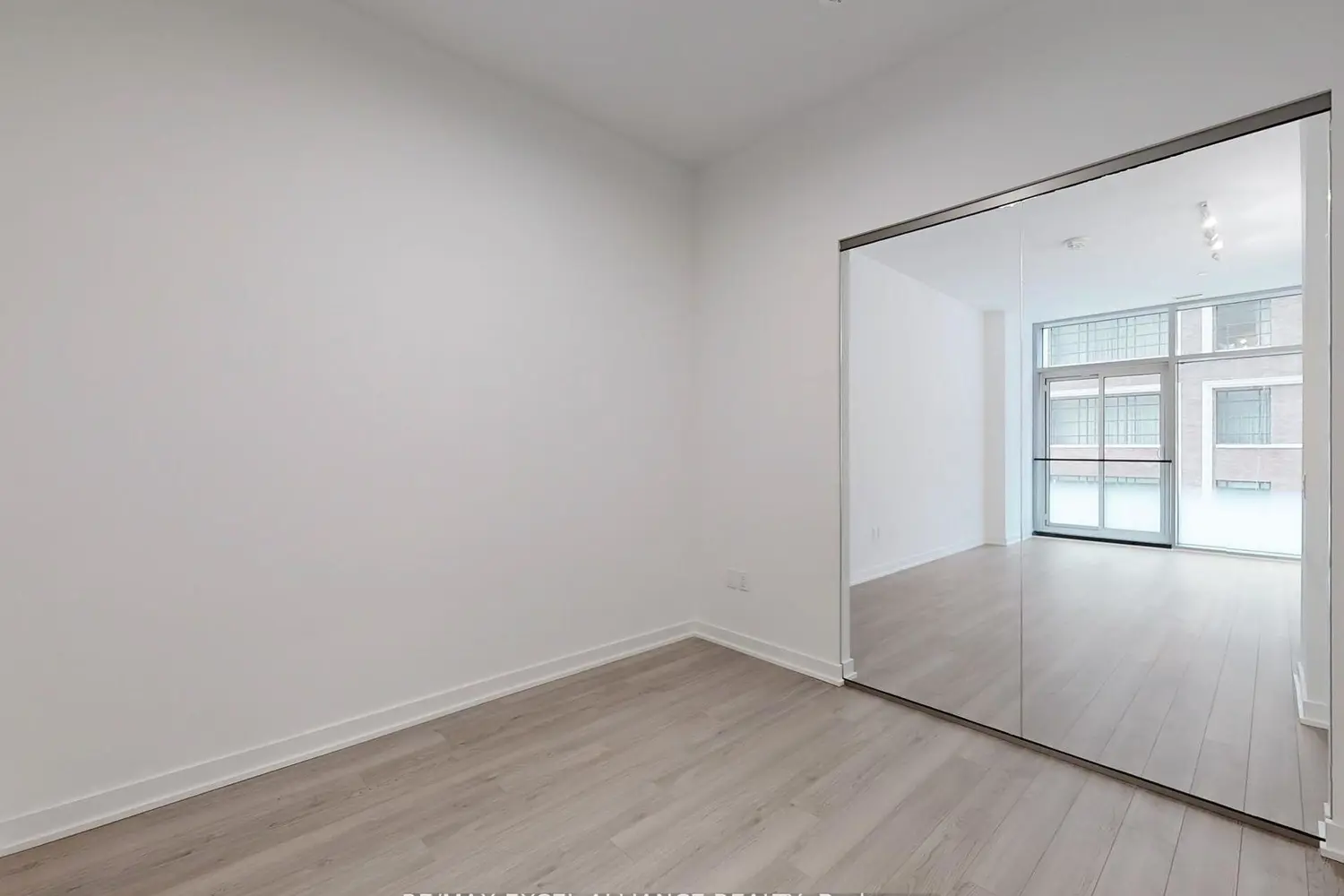 Additional image 10 of 357 King Street 204