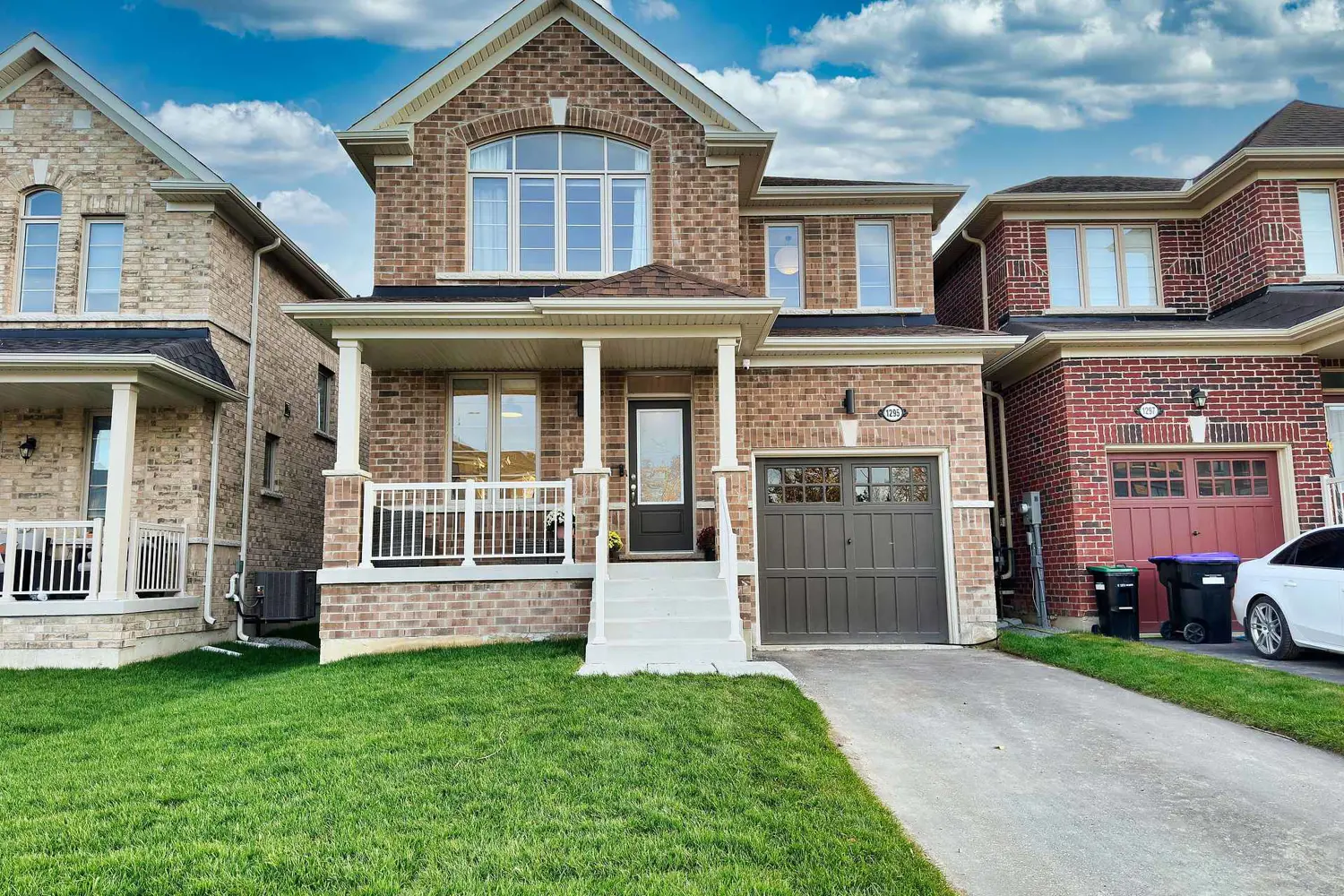 1295 Davis Loop