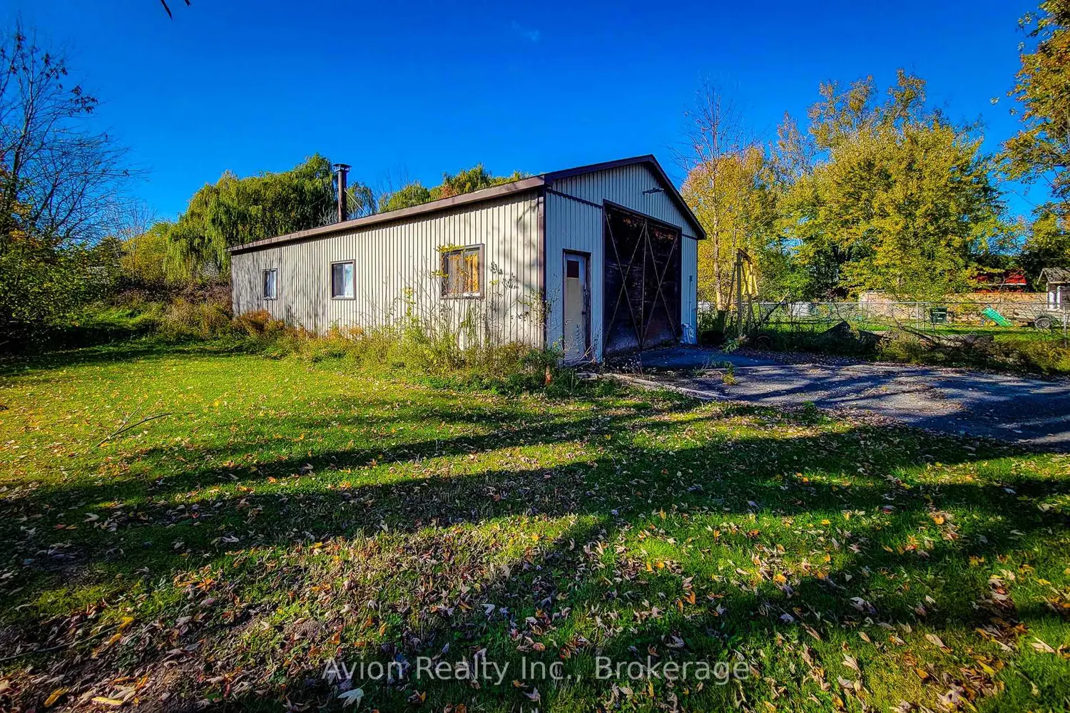 Additional image 5 of 1423 Merrittville Highway