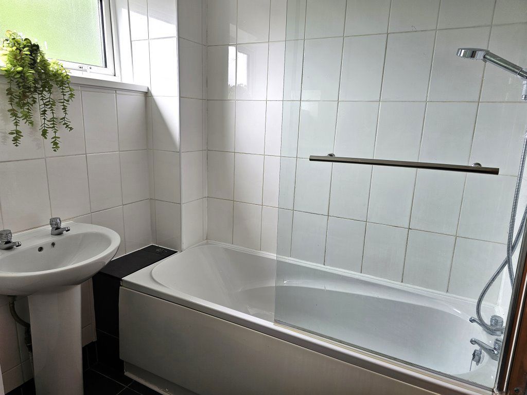 Additional image 9 of 3 bed semi-detached house to rentPlympton, Plymouth PL7