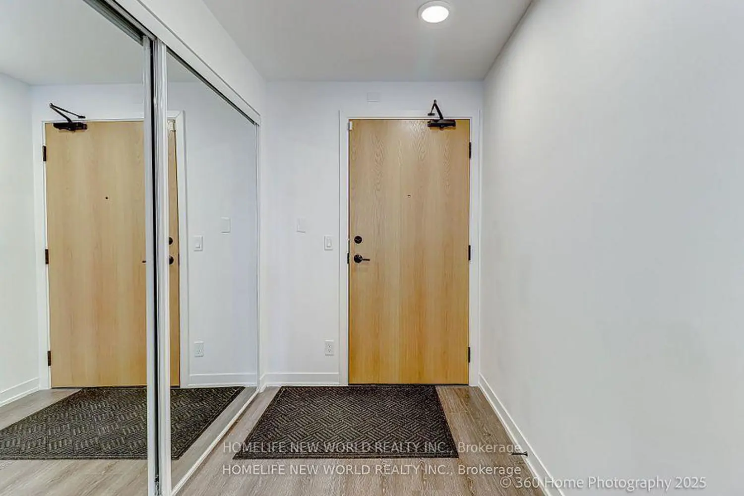 Additional image 5 of 7950 Bathurst Street 902