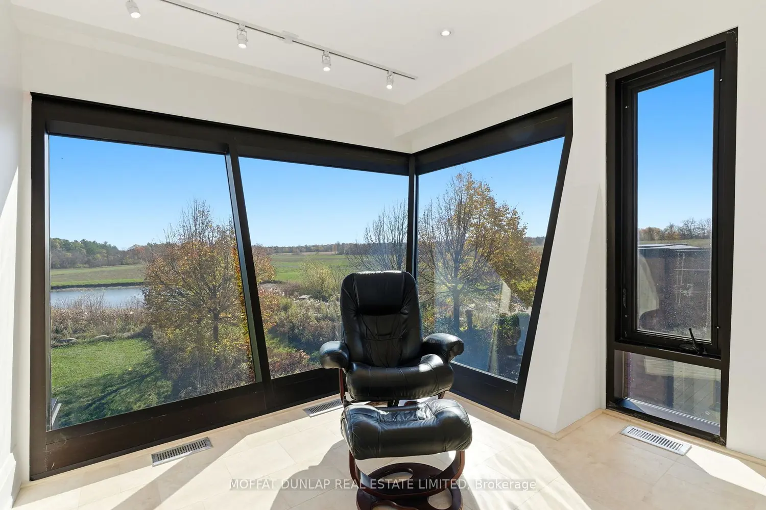 Additional image 7 of 2441 Seventh Line