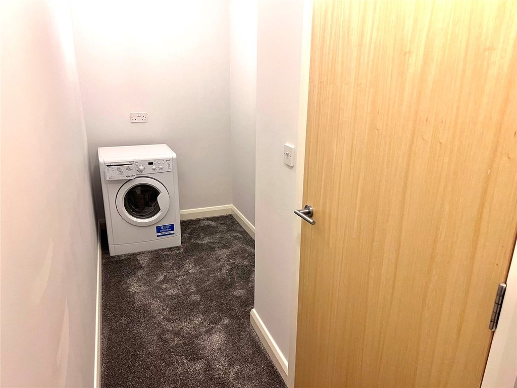 Additional image 18 of 2 bed flat to rentThorngate House, St Swithins Square, Lincoln LN2