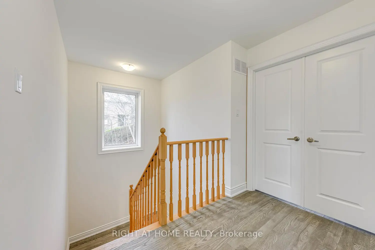Additional image 9 of 2581 Islington Avenue
