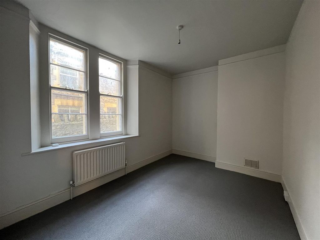 Additional image 5 of 2 bed flat to rentFlat 1 Pinehurst, 17 Bellevue Road, Clevedon BS21
