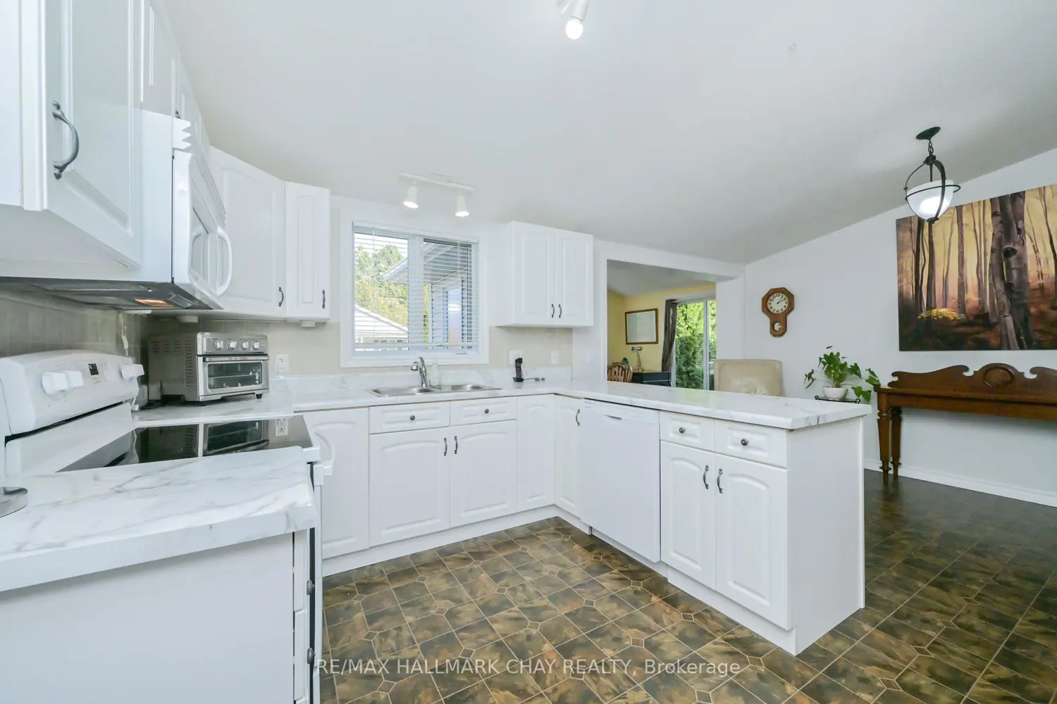 Additional image 5 of 38 Kentucky Avenue