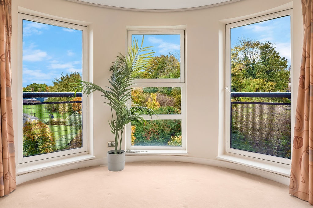 2 Bed Flat, Meggetland View, EH14, N1 7GU