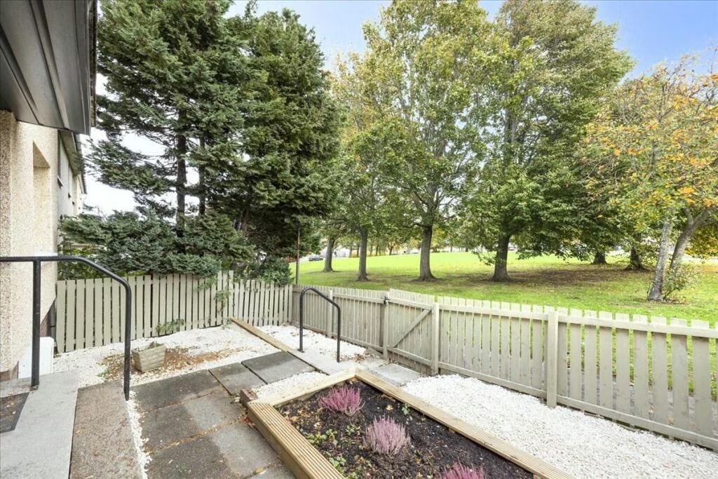 Additional image 2 of 4 bed terraced house to rentCampwood View, Dalkeith EH22