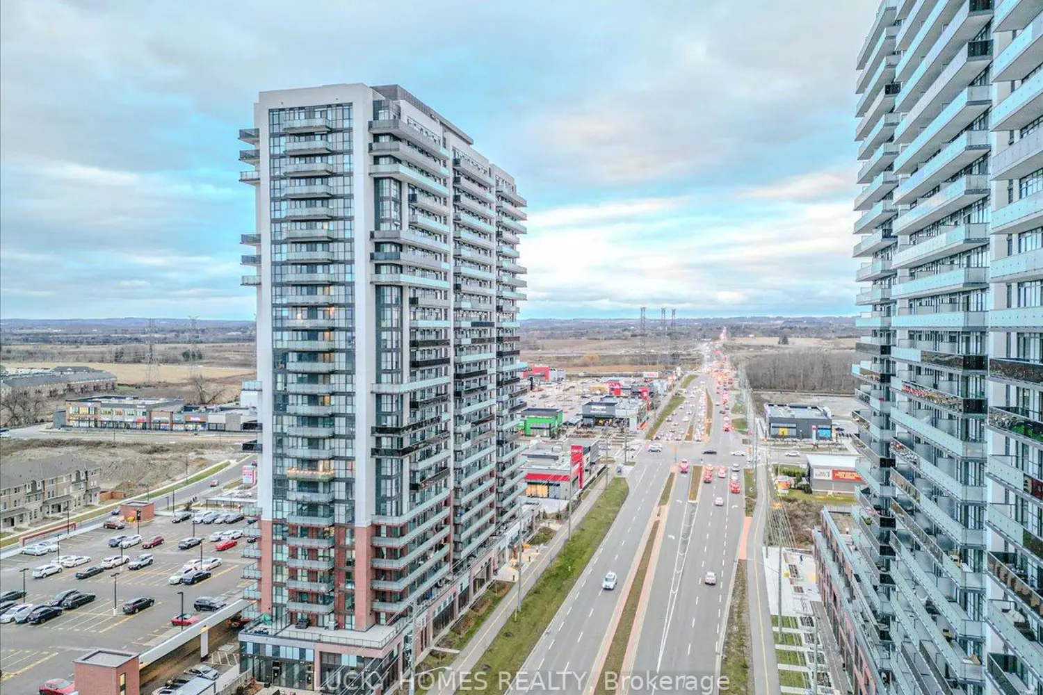 Additional image 14 of 2550 Simcoe Street 317