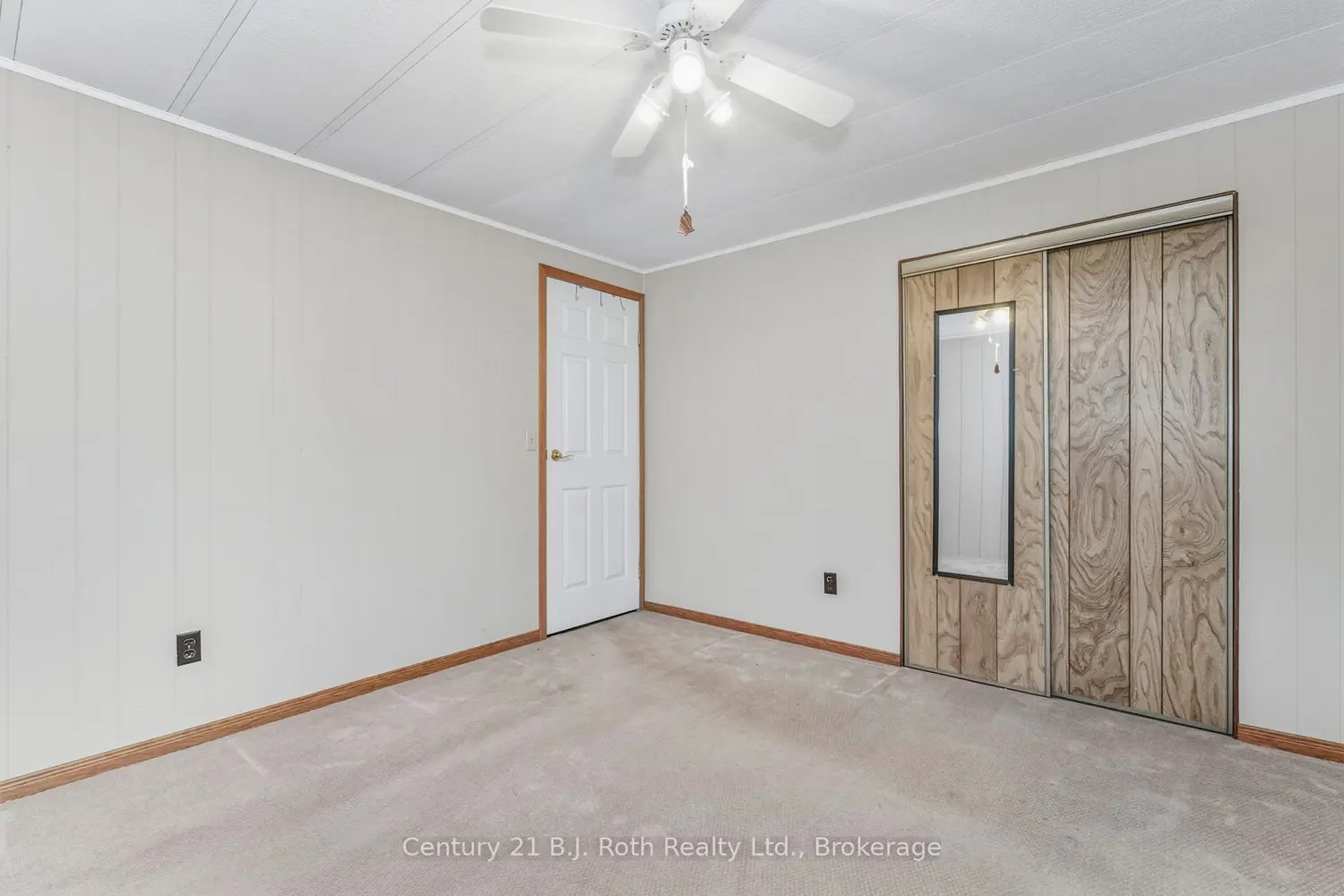 Additional image 12 of 5263 Elliott Side Road 36