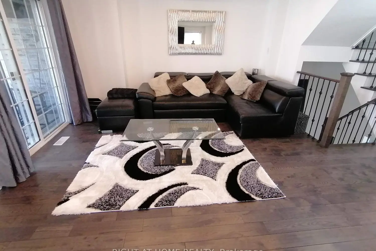 Additional image 6 of 51 Devineridge Avenue