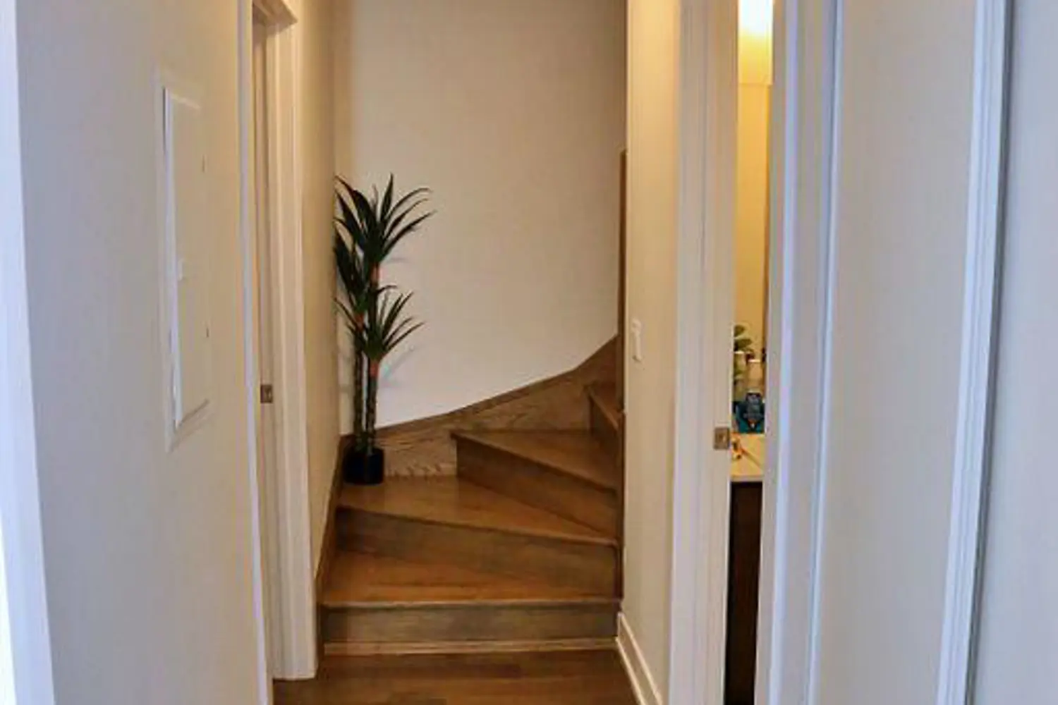 Additional image 3 of 9560 Islington Avenue L115